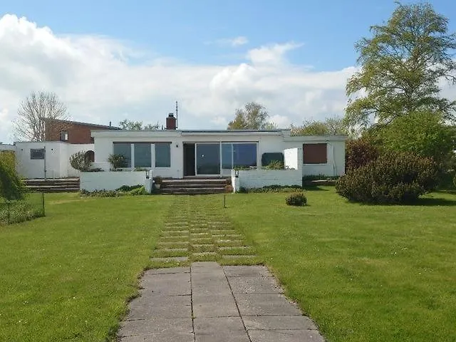 Ostsee Huus Burg auf Fehmarn